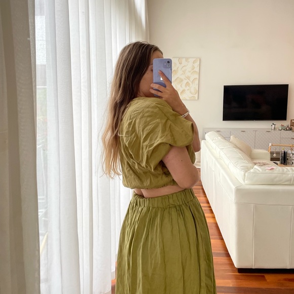 Dissh Olive Linen Top & Maxi Skirt Set - Picture 3 of 7
